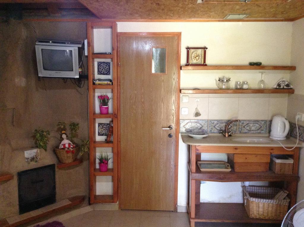 Sede Zevi Dutch Farm Israel B&B 외부 사진