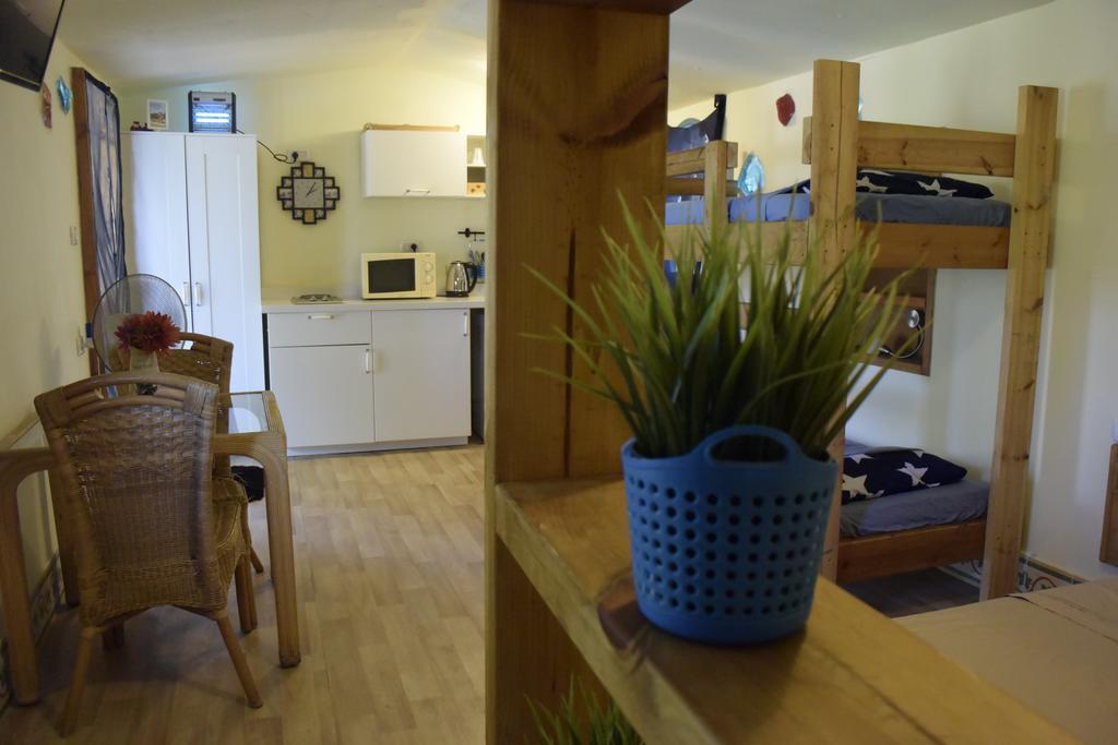Sede Zevi Dutch Farm Israel B&B 외부 사진